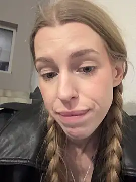 kira_mia's cam snapshot