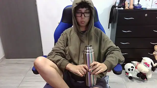 thomascooper7's cam snapshot