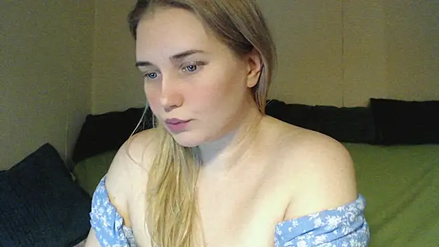 mmmPinUpGirl's cam snapshot