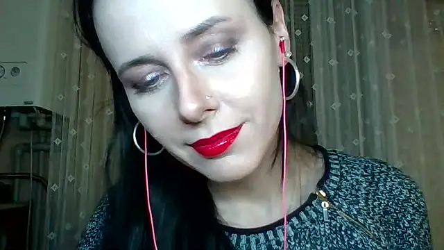 LuminousLady's cam snapshot