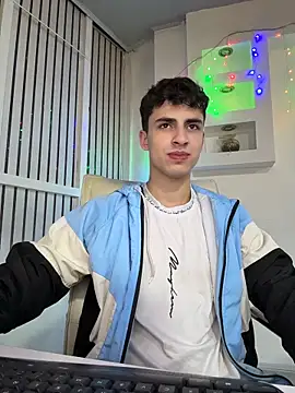 AdrianRinaldi's cam snapshot