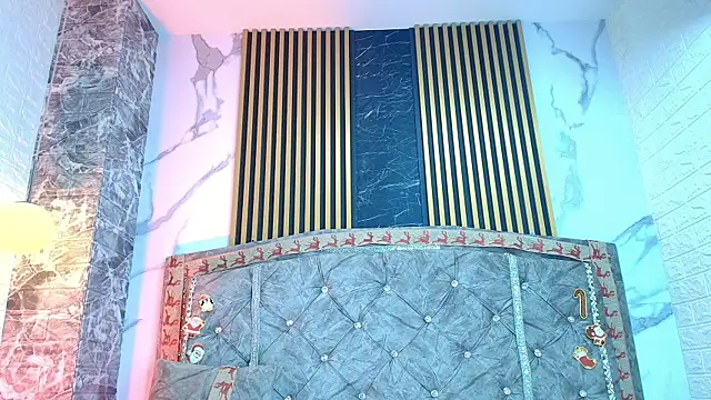 AngieLuxx_'s cam snapshot