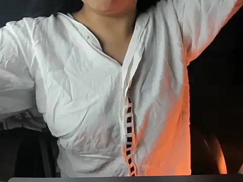 Divya68's cam snapshot