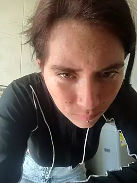 mara_adiction's cam snapshot