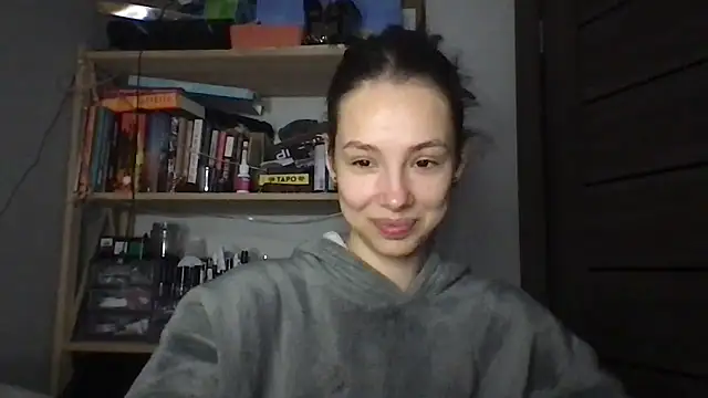 Yuna5343 live sex cam