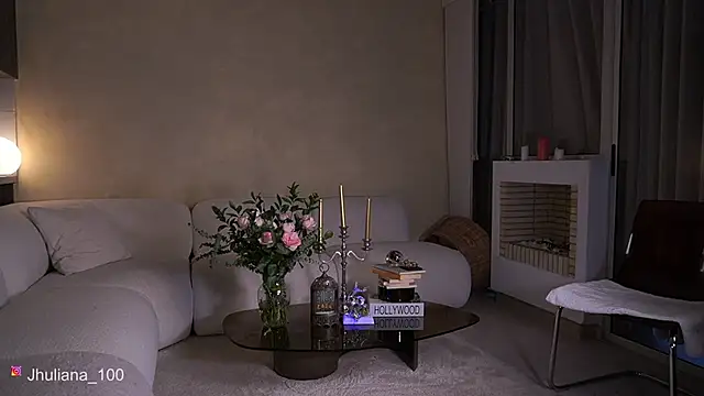 paulacora100's cam snapshot