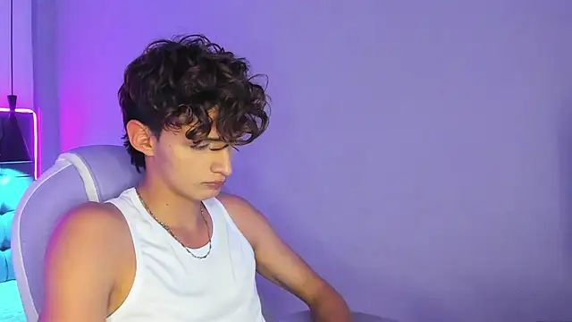 NicolasFerrer18 live sex cam