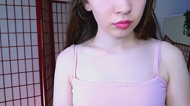 SilentLily's cam snapshot