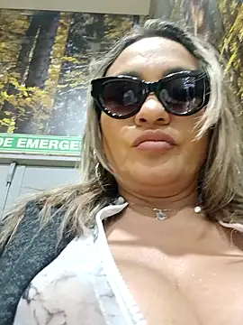 Afroditecash's cam snapshot