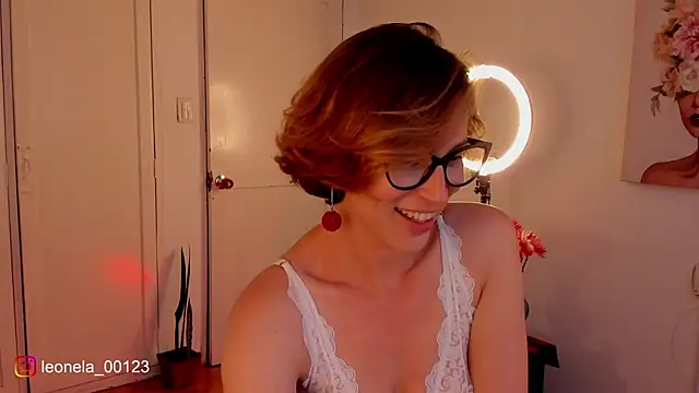 cuddlingbunny's cam snapshot