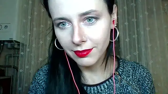 LuminousLady's cam snapshot