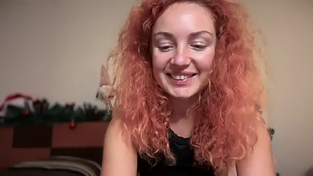 Reddgiirl's cam snapshot