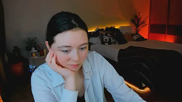 AlluringLookk's cam snapshot