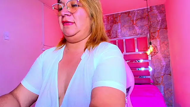 MaylinRosse_'s cam snapshot