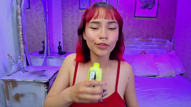 Megane_whitte's cam snapshot