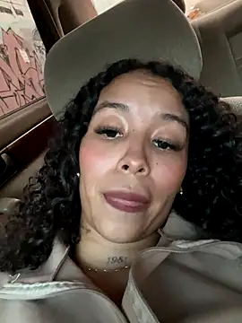 MarieLeon's cam snapshot