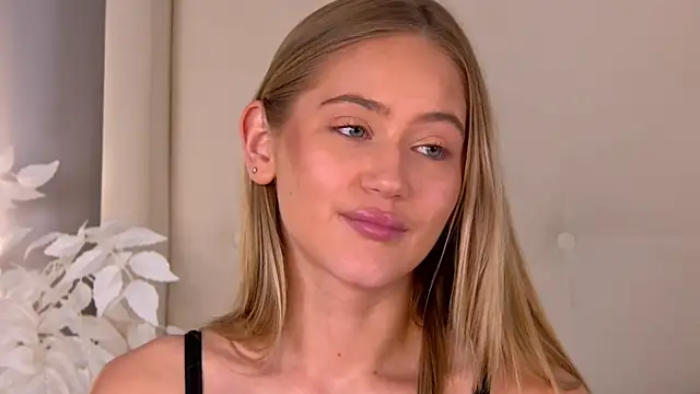 ur_wet_dreams's cam snapshot