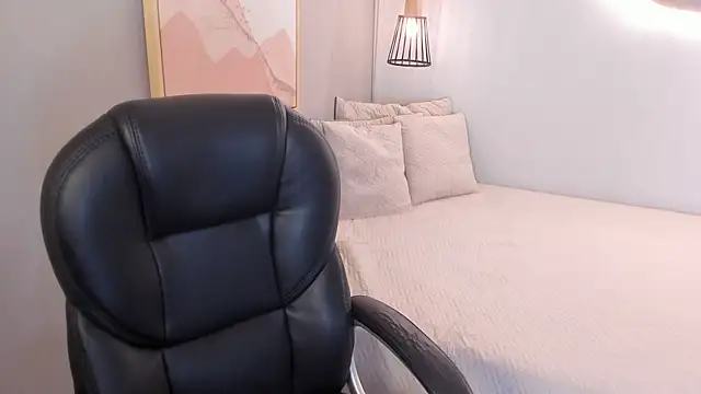 Julieth_brown_'s cam snapshot