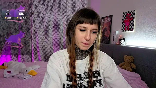 LilithPoison's cam snapshot