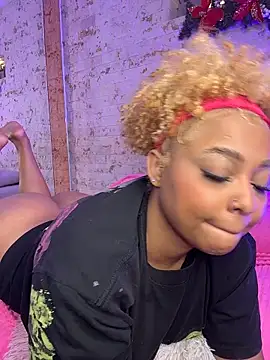 pamela_west's cam snapshot