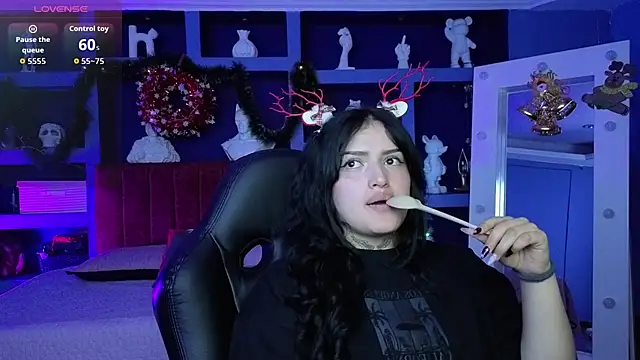 sari_belle's cam snapshot