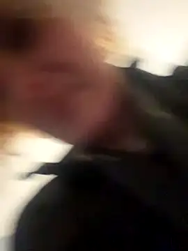 KITTYBOOBOOFUXX's cam snapshot