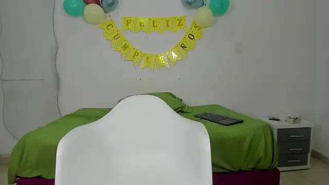 kendra_lovv's cam snapshot