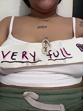 Brunette_Dirty_0limits's cam snapshot