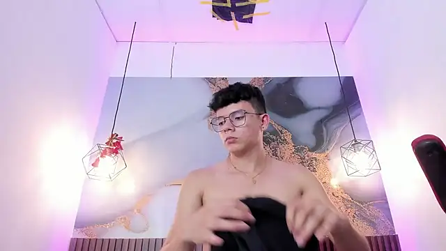 AndyFame1's cam snapshot