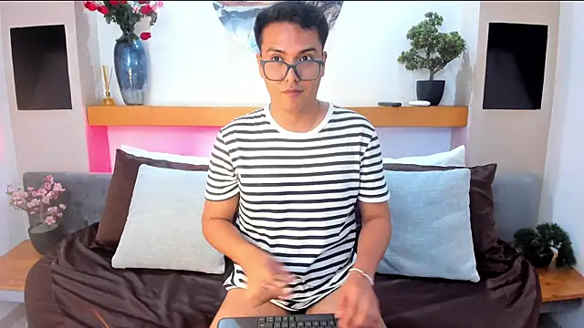 JohnBelRose's cam snapshot