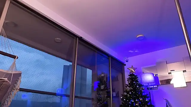 mandi4pole_ live sex cam