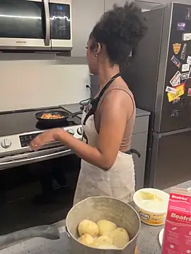 Your_Paris's cam snapshot