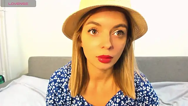 _ellen_meow_'s cam snapshot