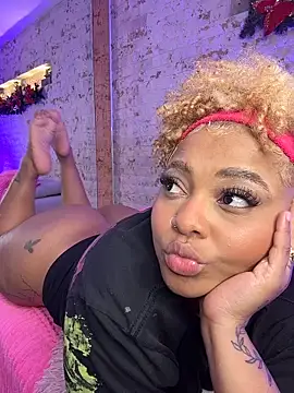 pamela_west's cam snapshot