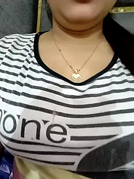 Shanaya_Hotty's cam snapshot