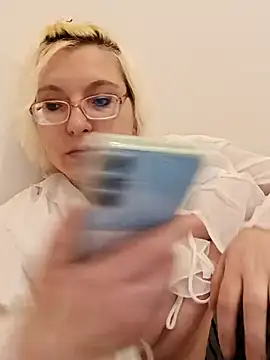 VikaKing's cam snapshot