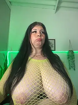 Angie_lynn's cam snapshot