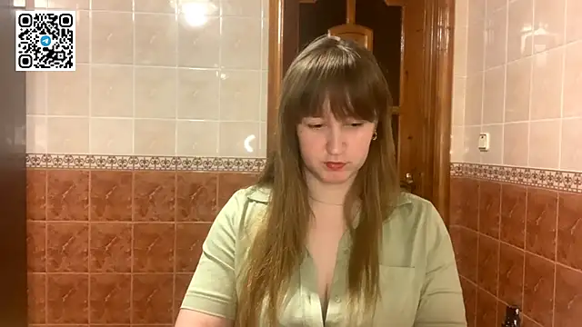 MaroonMoon_'s cam snapshot