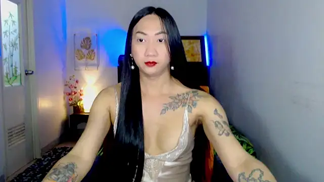 LovelyQueen69 live sex cam