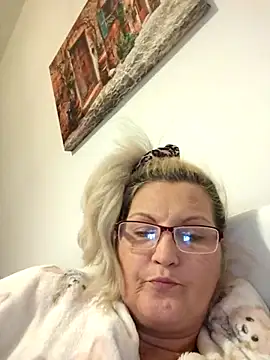 Divineblond's cam snapshot