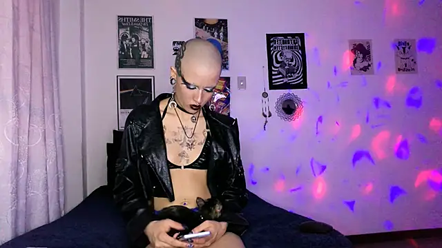 plutonbluemooon333's cam snapshot