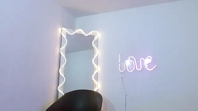 Sandyy_tay's cam snapshot