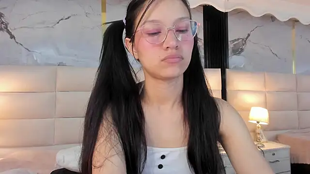 Sophie_Calloway's cam snapshot