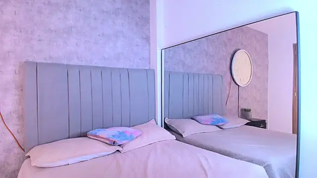 karla-ruiz's cam snapshot