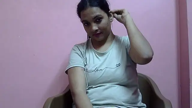 tripti2's cam snapshot