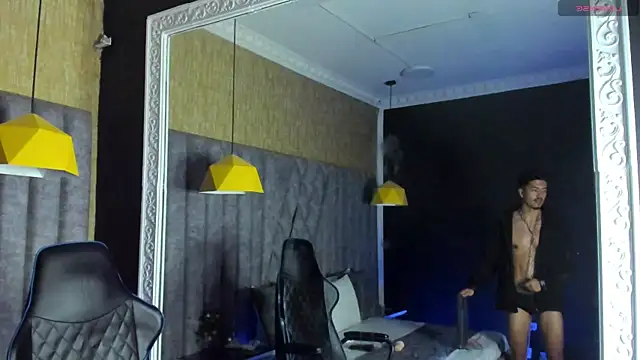 NicolaiKarav live sex cam