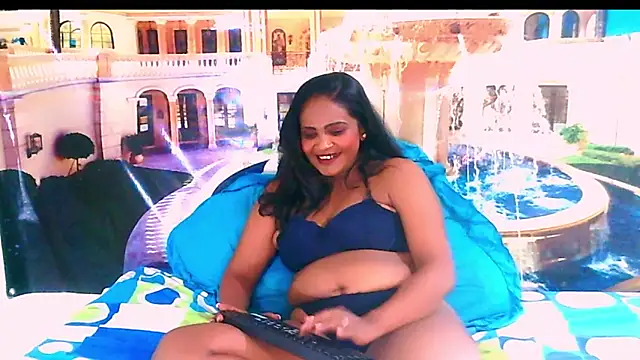 Luciousindian69's cam snapshot