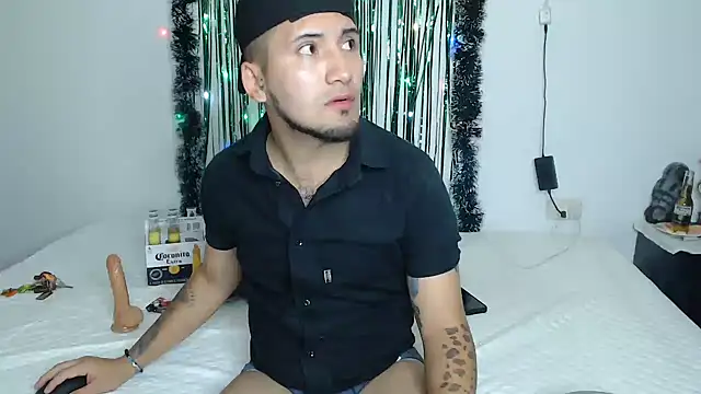 SexyAssXxx69's cam snapshot