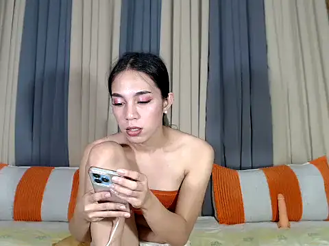 Jadehotcum's cam snapshot