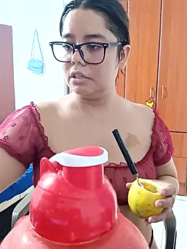 saenz_eymi's cam snapshot